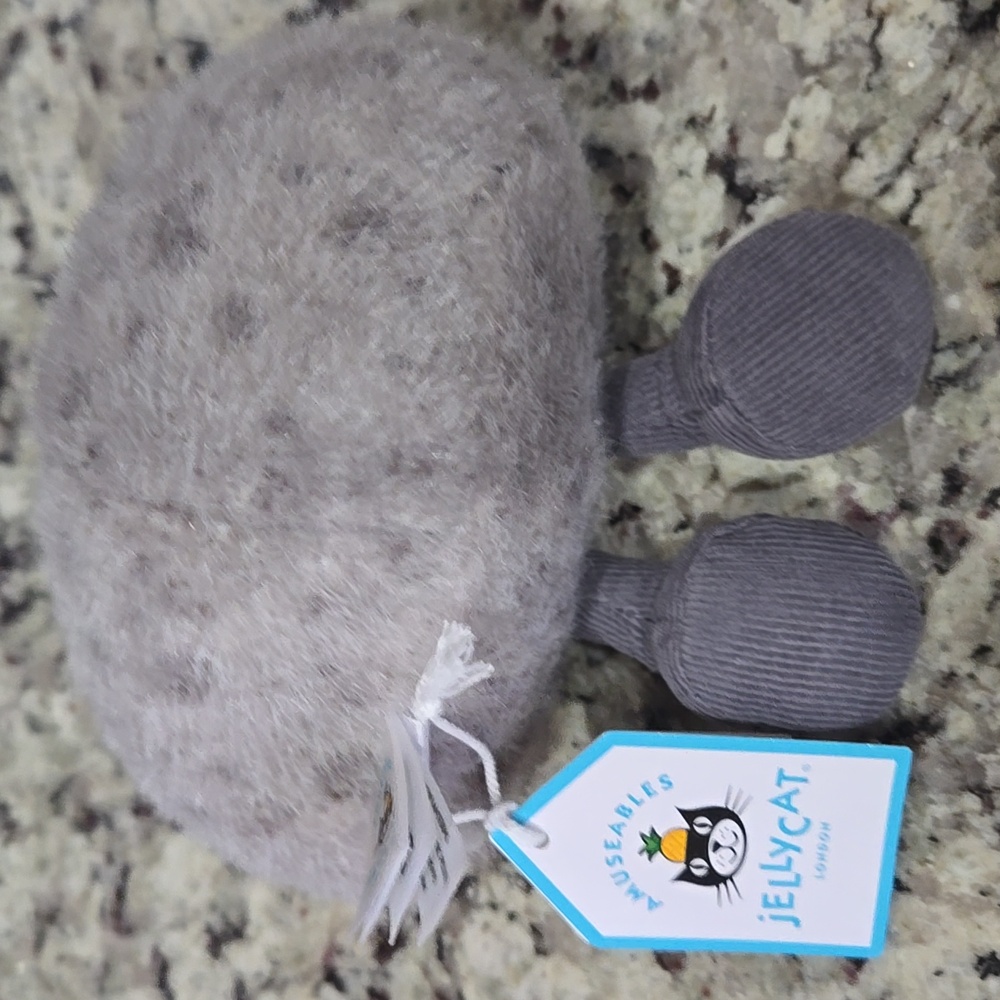 Jellycat Amuseables Pebble 4.3x4.3x3.1" Soft & Plush BNWT Authentic - Picture 6 of 7
